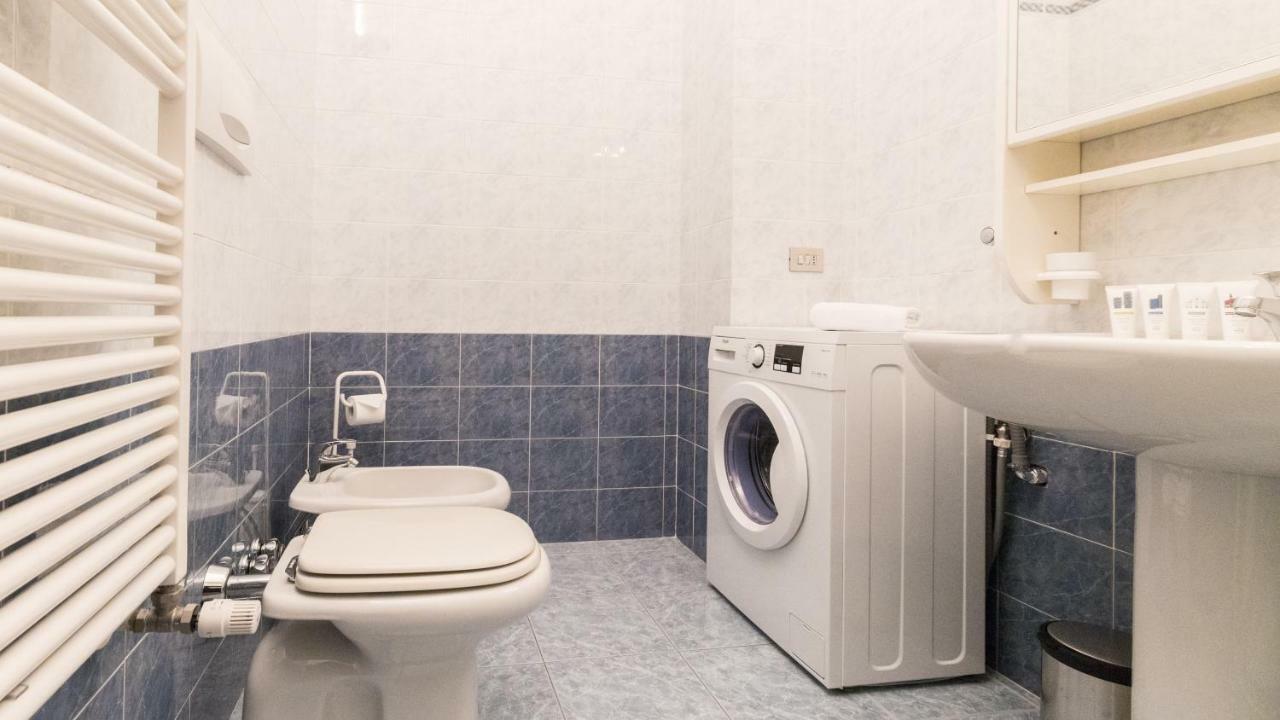 Italianway - Sardegna 59 Apartment Milan Bagian luar foto